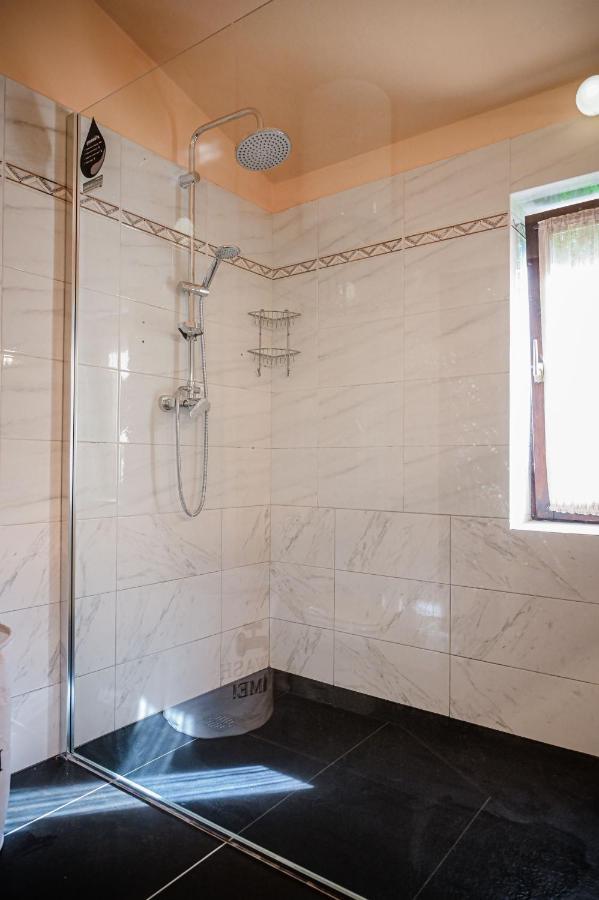 And Tacy Apartma Opatija
